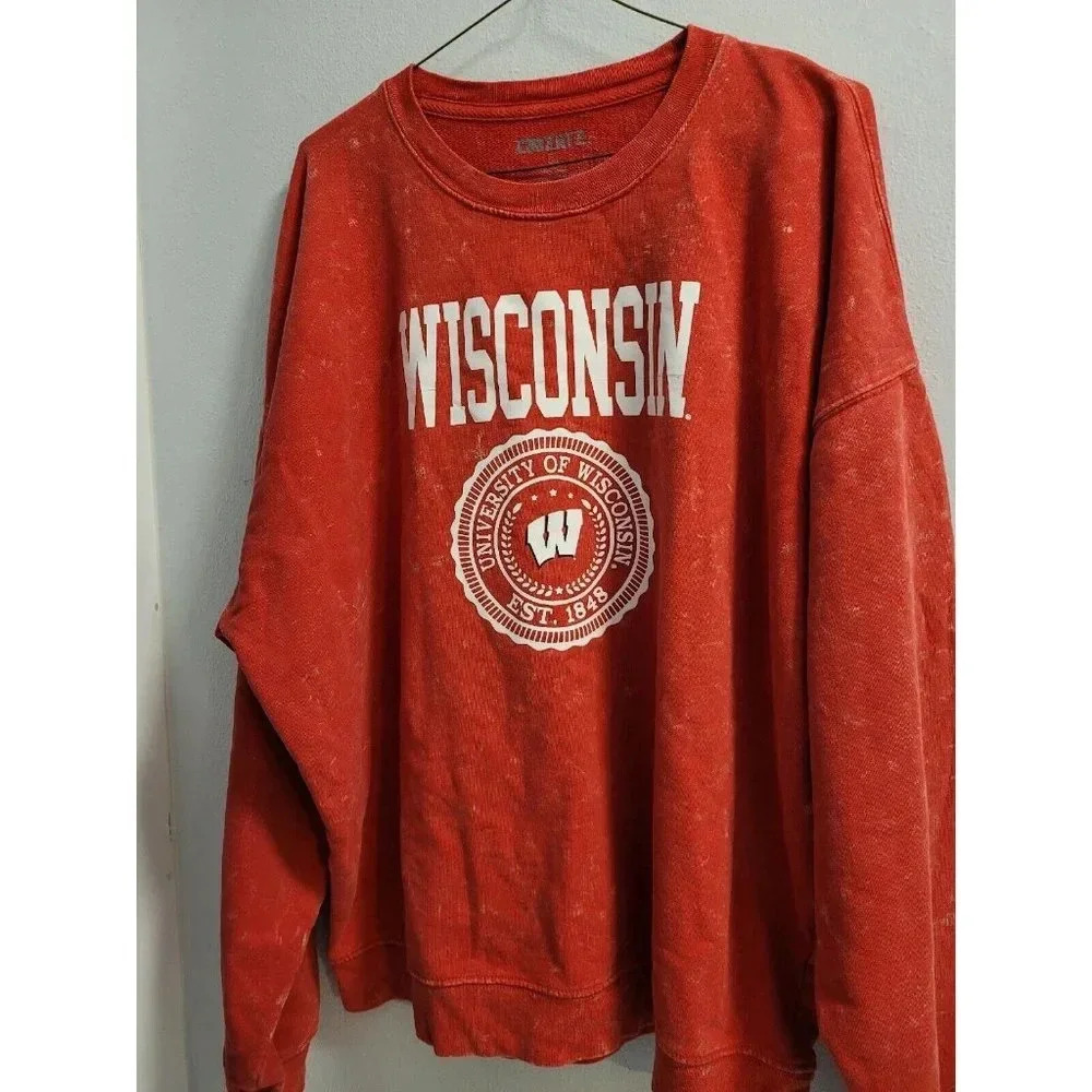 University of Wisconsin Badgers Distressed Sweatshirt Men's Small Long Sleeve - Picture 11 of 16